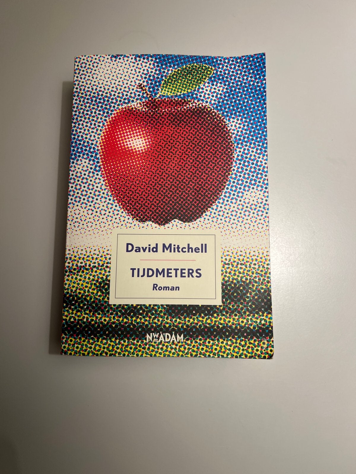 Tijdmeters - David Mitchell (Roman), Ophalen of Verzenden, Zo goed als nieuw, Nederland