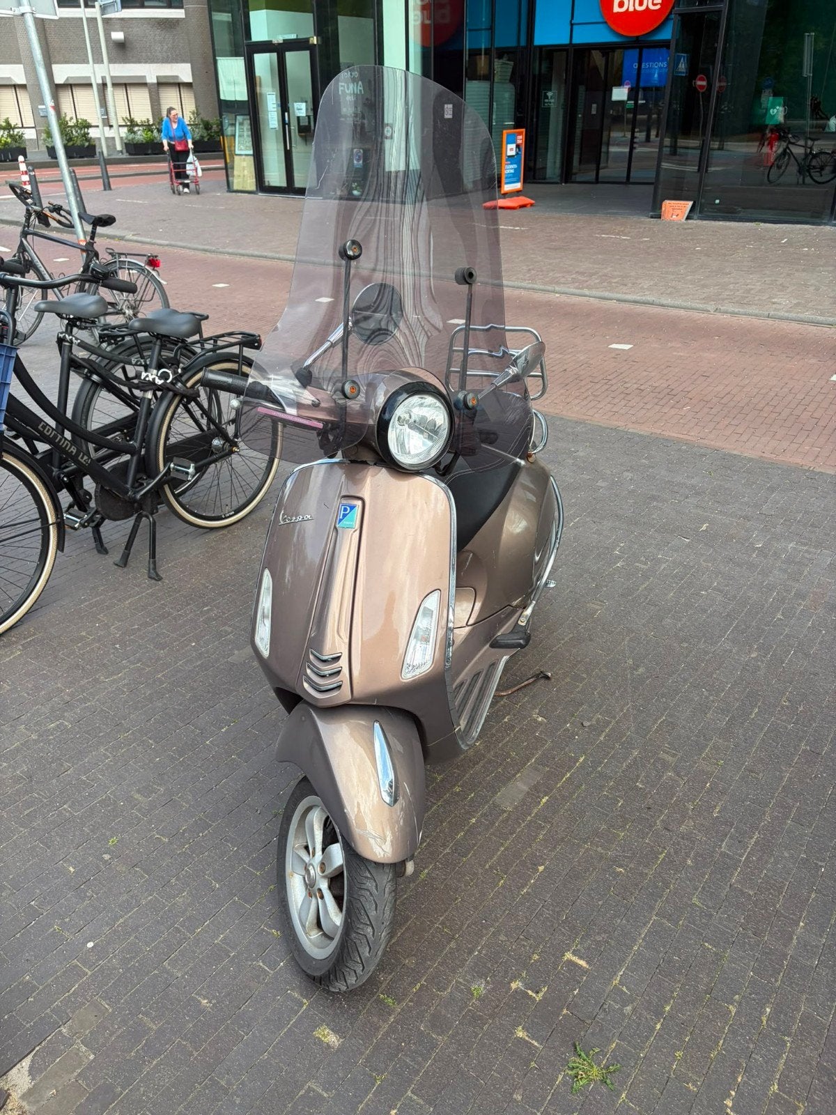 Vespa primavera | 2015, Fietsen en Brommers, Ophalen, Overige modellen, 49 cc, Benzine