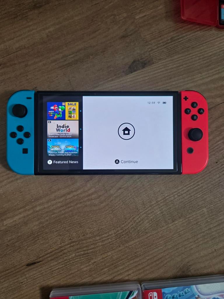 Nintendo Switch met Super Mario reisetui en dock, Ophalen of Verzenden, Zo goed als nieuw