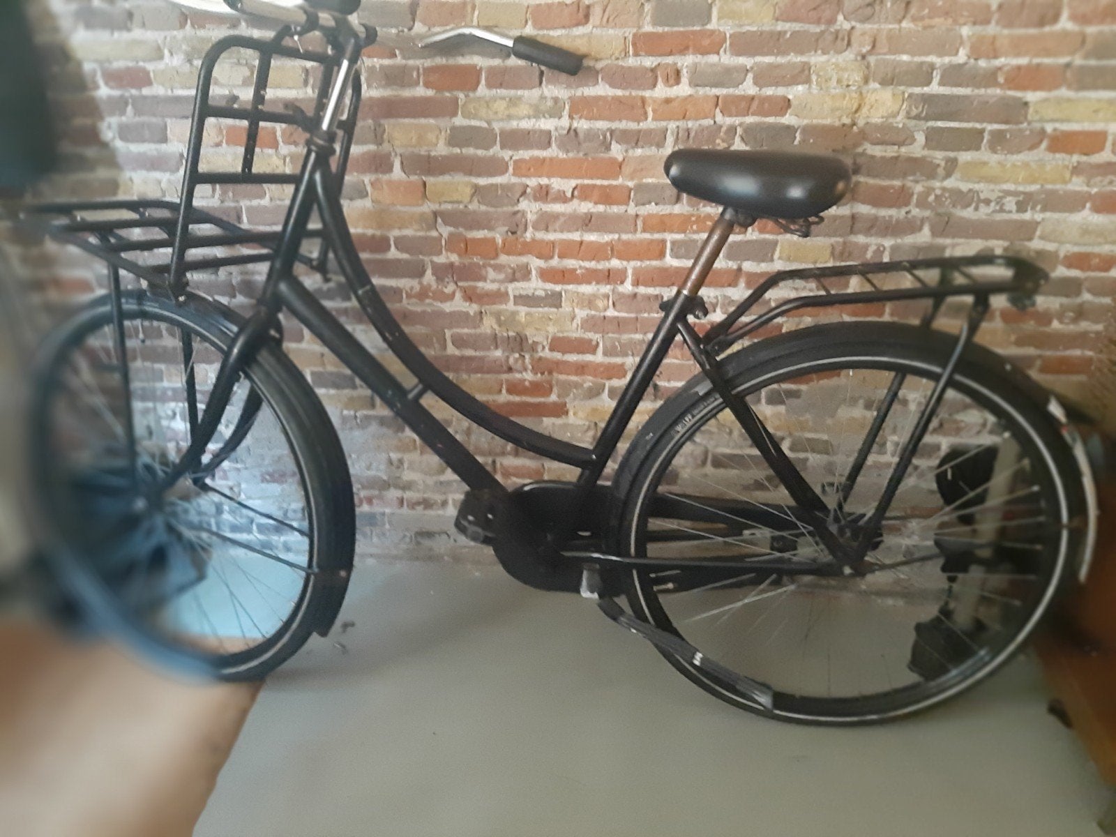 Nette omafiets met voor en achterdrager 28 inch, Fietsen en Brommers, Fietsen | Dames | Omafietsen, Ophalen, Terugtraprem, Gebruikt