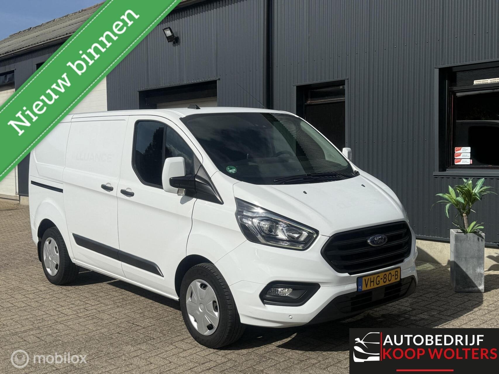 Ford Transit Custom 300 2.0 TDCI *2020*LED*AUTOMAAT*, Auto's, Automaat, Euro 6, 4 cilinders, 129 pk