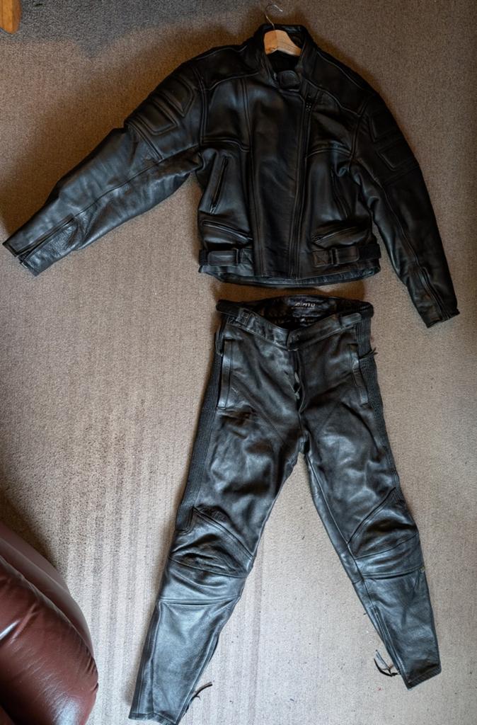 Mooie motorpak jas+ broek dames leer maat 44, Ophalen of Verzenden, Tweedehands, Dames, Combipak