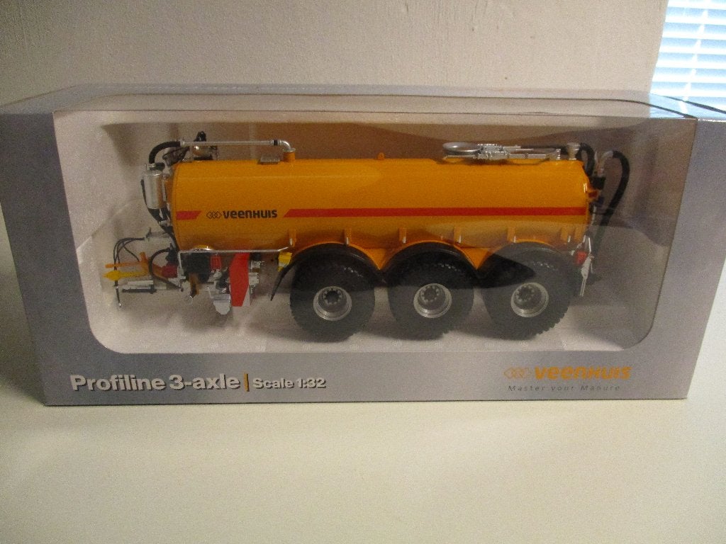 Universal Hobbies Veenhuis Profiline 3- asser, Hobby en Vrije tijd, Ophalen of Verzenden, Nieuw, Tractor of Landbouw, Universal Hobbies