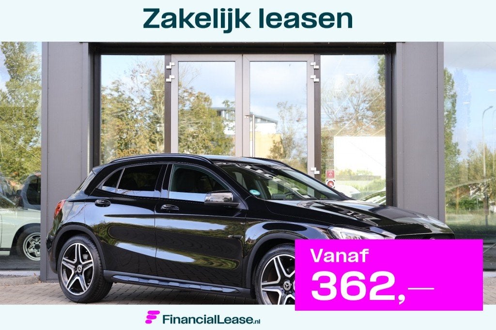 Mercedes-Benz GLA 180 AMG *LED*CARPLAY*TREKHAAK*CLIMA*NIGHTP, Automaat, Gebruikt, 4 cilinders, Met garantie (alle)