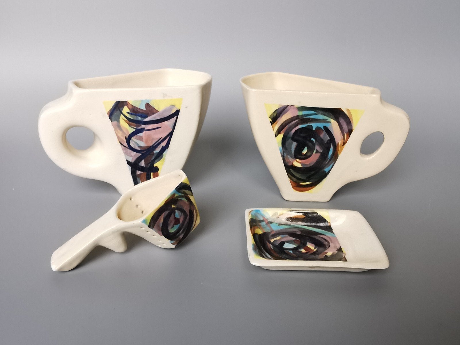 Modern keramiek kunst gestileerde thee set gemerkt? Ilse lis, Verzenden