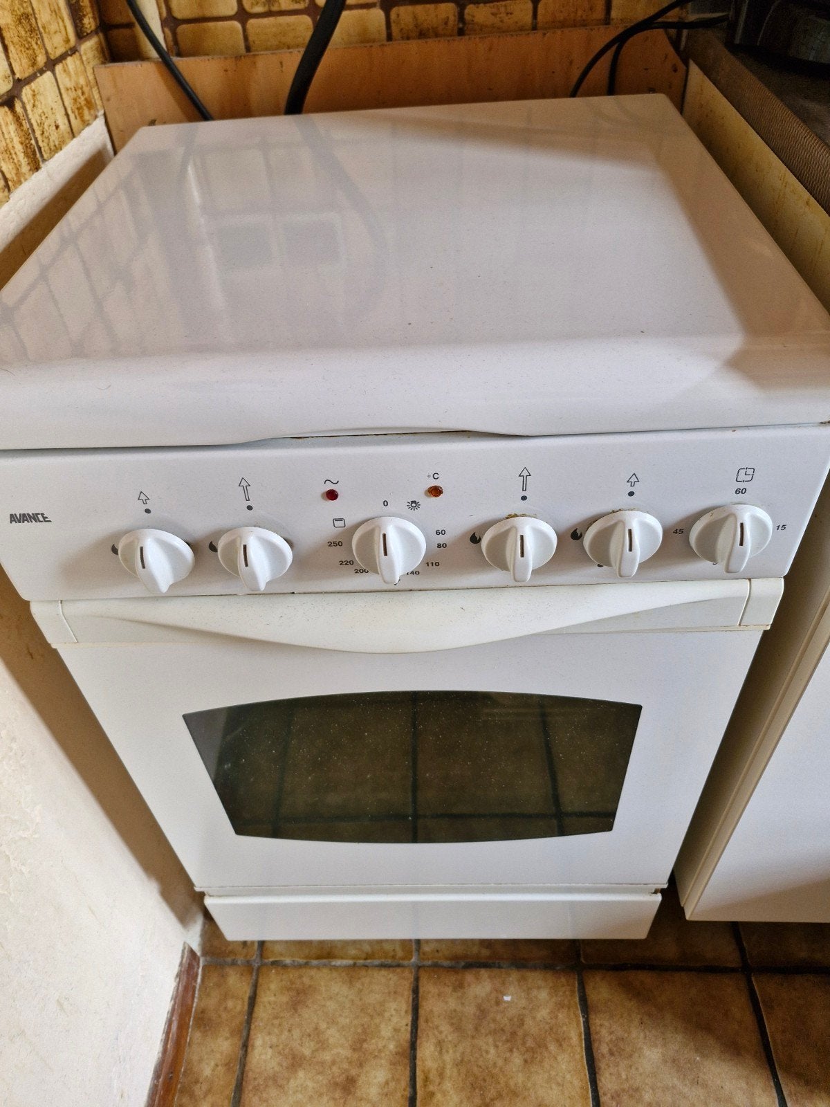 Fornuis Avance
Oven elektrisch, Witgoed en Apparatuur, Fornuizen, Ophalen, Gebruikt, Hete lucht, 4 kookzones