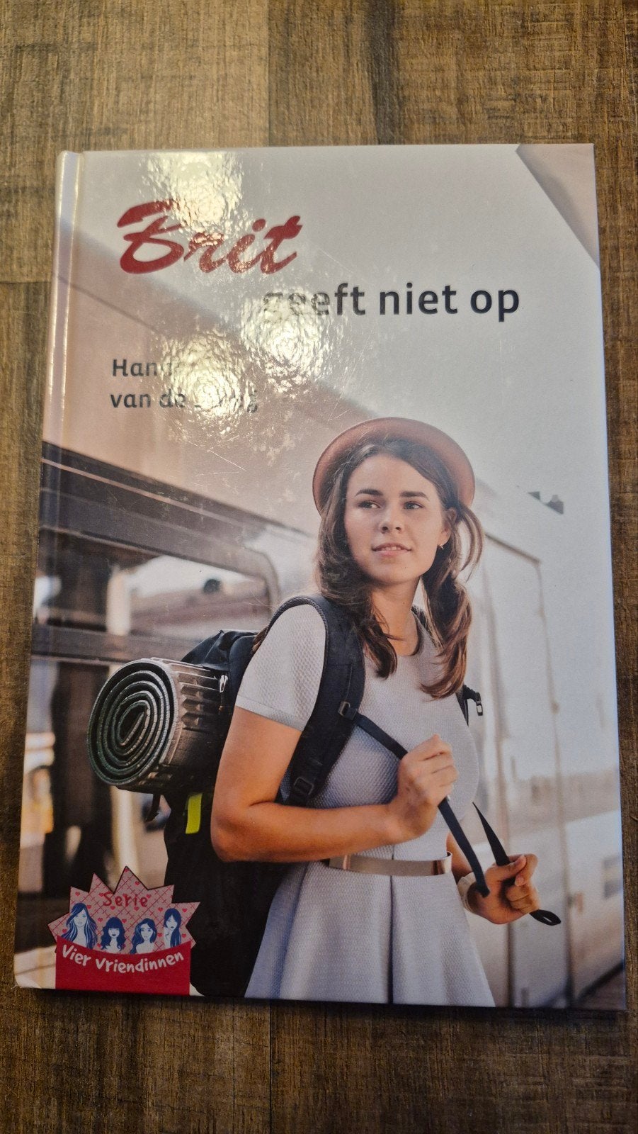 Brit geeft niet op, Ophalen of Verzenden, Zo goed als nieuw