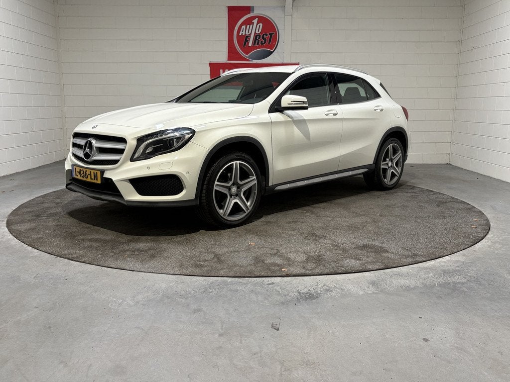 Mercedes-Benz GLA 200 Prestige Automaat, Nieuwstaat, Xenon,, Auto's, Gebruikt, 715 kg, Leder en Stof, Wit