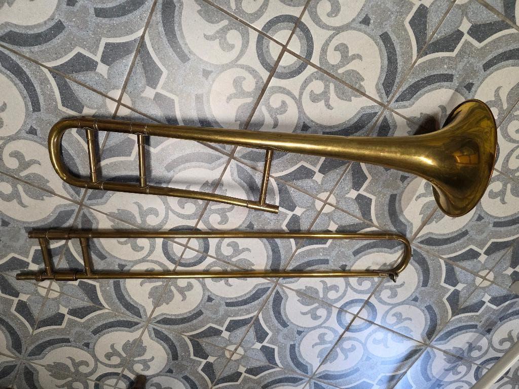 Schuif trompet trombone? Koper, Muziek en Instrumenten, Ophalen of Verzenden, Gebruikt, Tenor