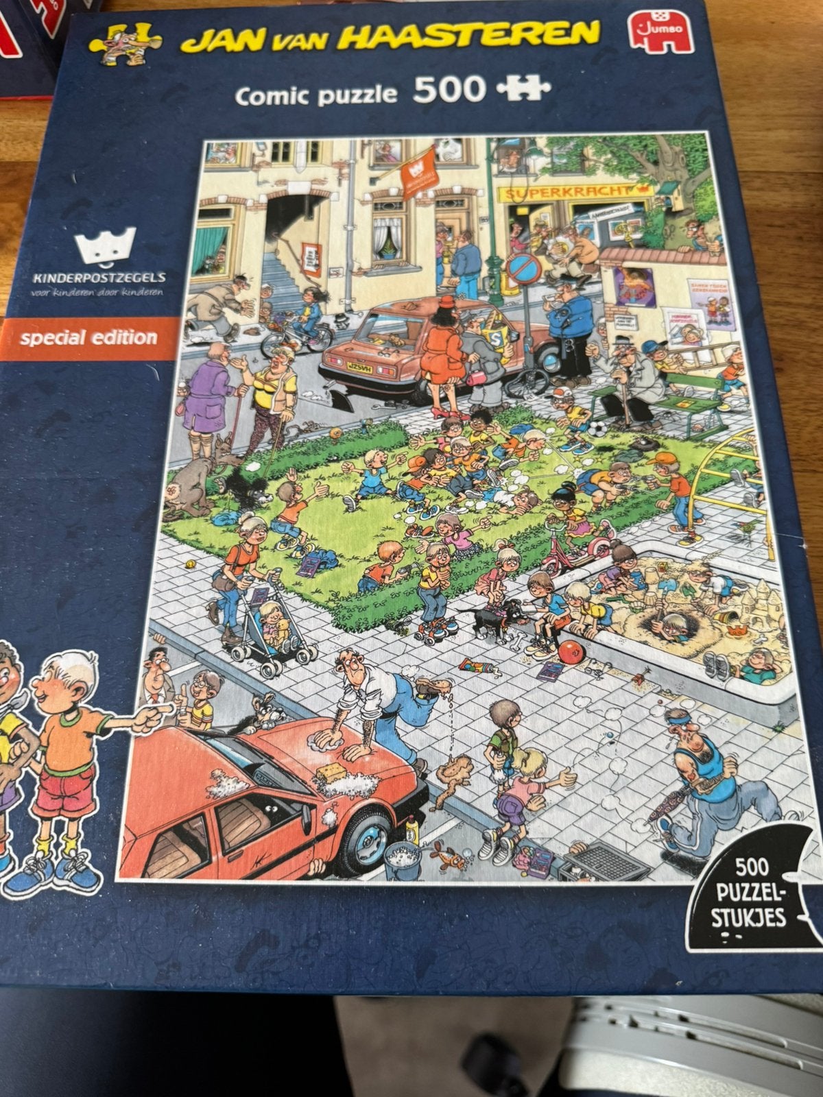 Kinderpostzegel: special edition ( Jan van Haasteren), Hobby en Vrije tijd, Denksport en Puzzels, Ophalen of Verzenden, 500 t/m 1500 stukjes