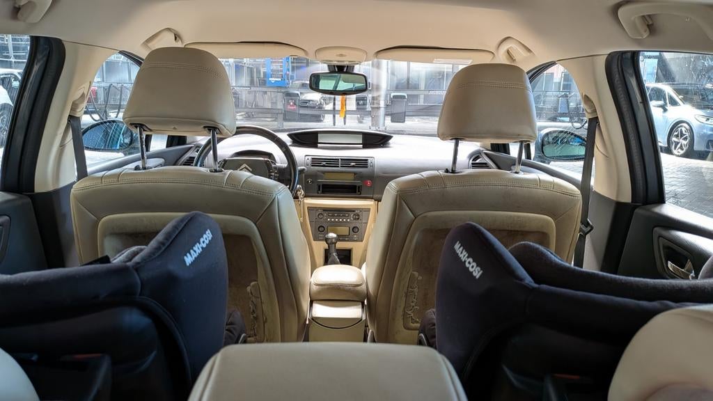 Citroën C4 1.6 - met aandachtspunt, Voorwielaandrijving, Beige, 4 cilinders, 1175 kg