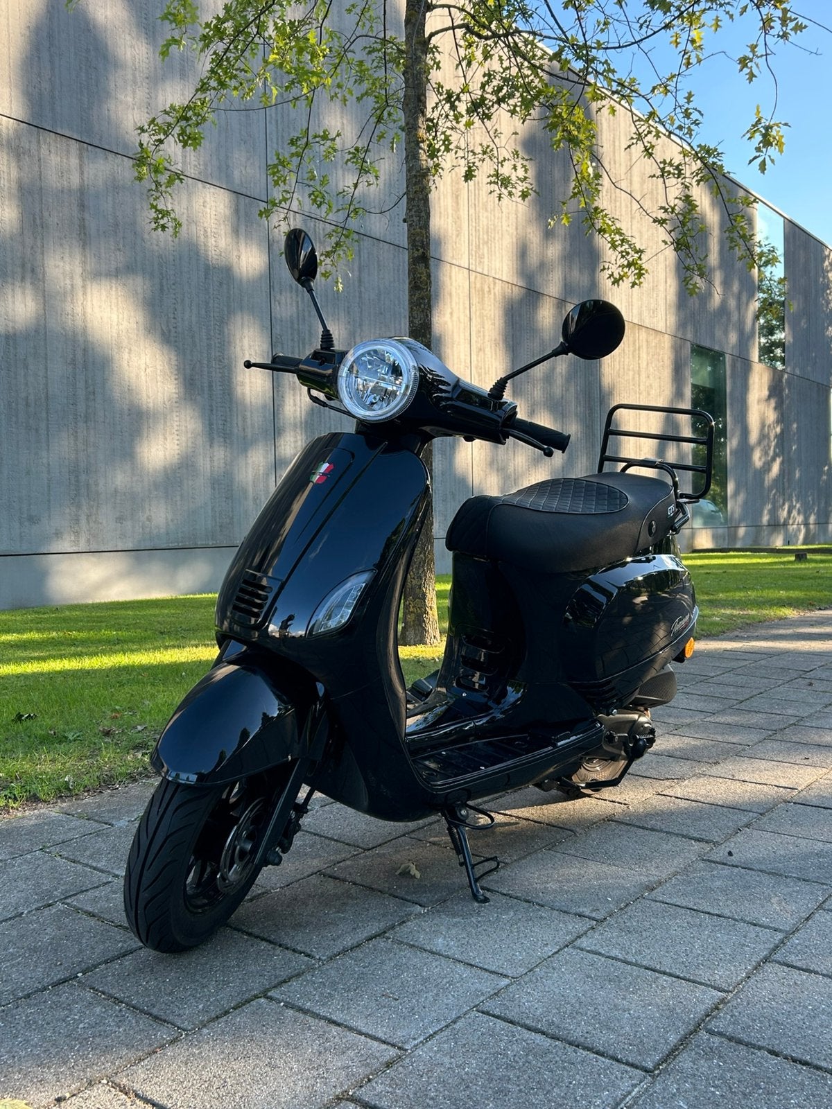GTS Toscana Dynamic | zwart | 2026, Ophalen, Maximaal 45 km/u, Zo goed als nieuw, Benzine