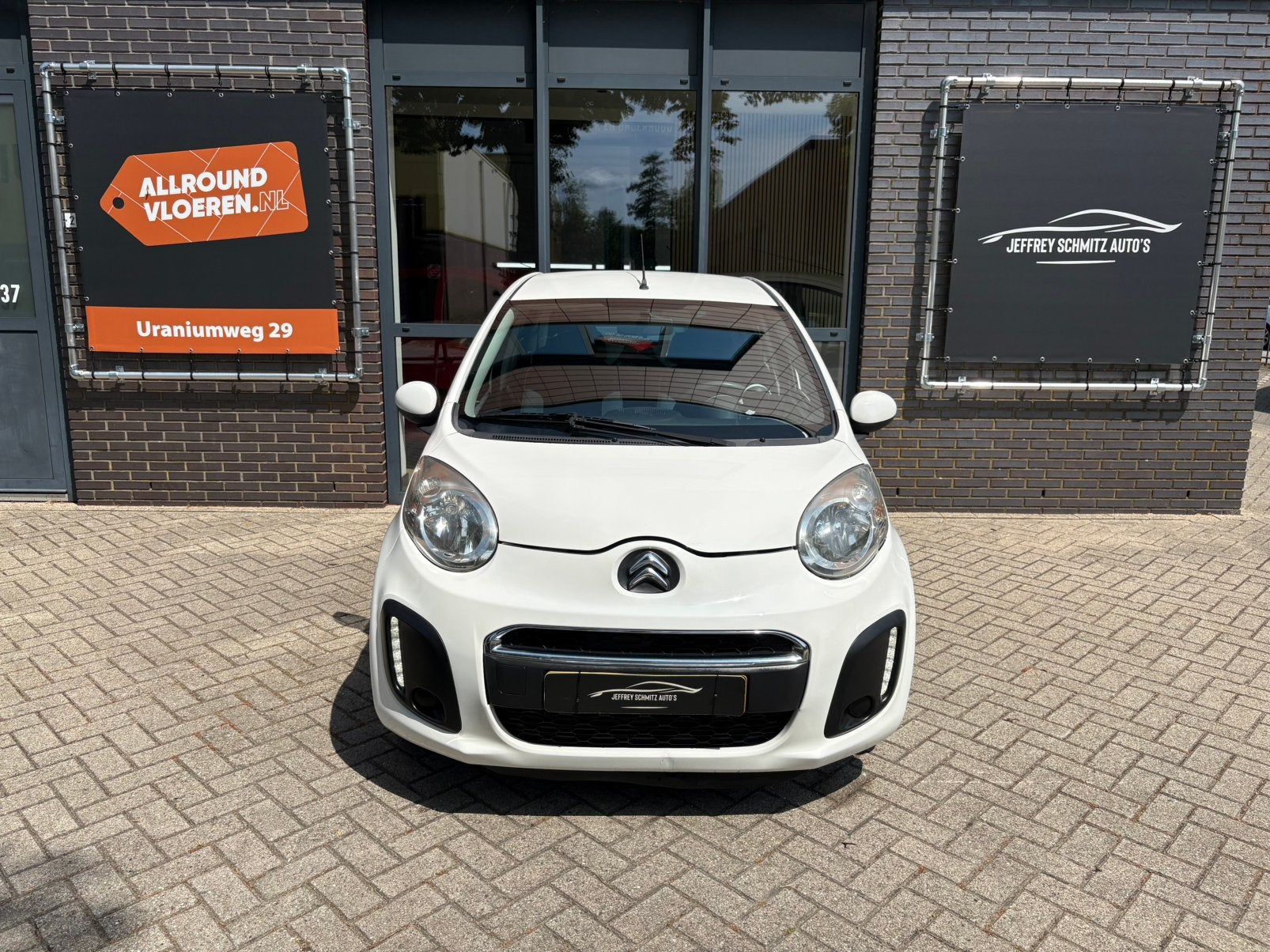 Citroën C1 1.0i 68PK 5D 2012 Wit facelift,Led,APK: juli-2027, Euro 5, Stof, Zwart, 4 stoelen