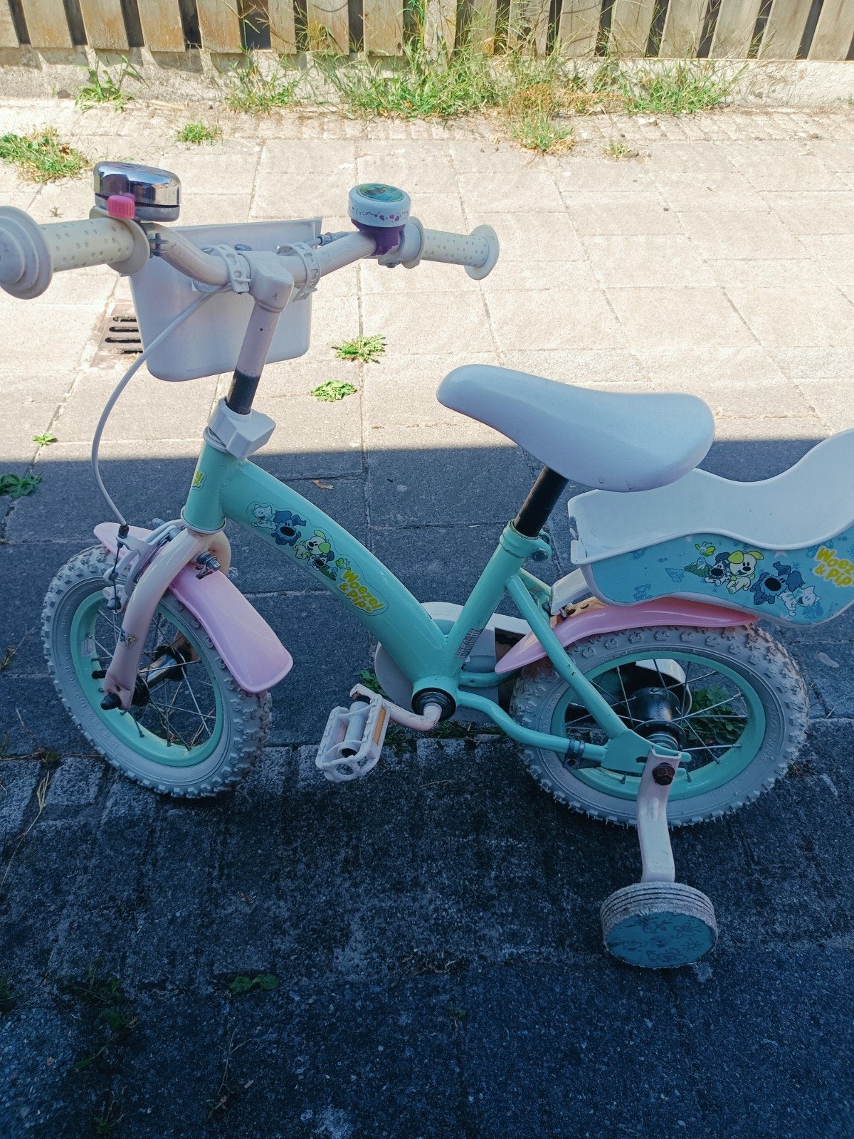 Hele mooie meisjesfiets met zijwieltjes en zitje, Ophalen, Gebruikt, Velgrem, 14 inch of minder