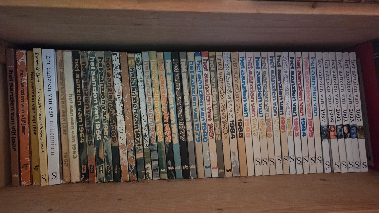 Het Aanzien Complete Collectie (1962-2005), Boeken, Overige gebieden, Diverse auteurs, Ophalen of Verzenden, 20e eeuw of later