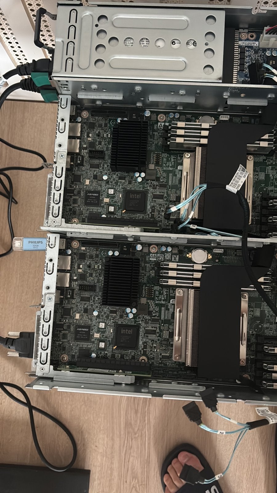 Dell C6100, Computers en Software, Ophalen, Zo goed als nieuw, 64 GB, 2 tot 3 Ghz