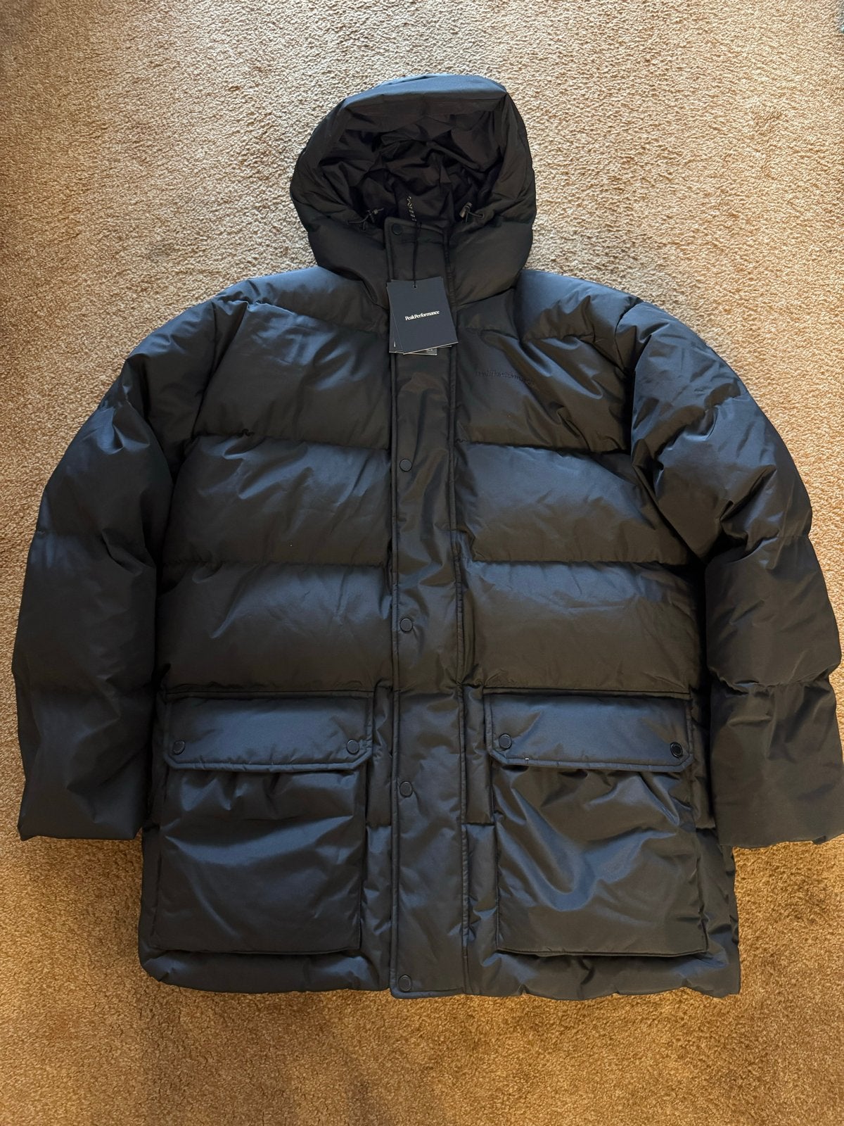 Peak Performance Down Parka Zwart XL - Nieuw met prijskaartj, Kleding | Heren, Ophalen of Verzenden, Nieuw, Maat 56/58 (XL), Zwart