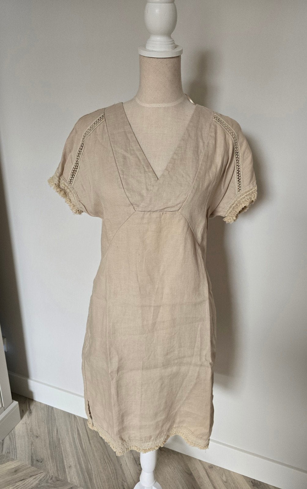 Sandwich beige linnen jurk in maat 34 XS, Beige, Ophalen of Verzenden, Zo goed als nieuw, Maat 34 (XS) of kleiner