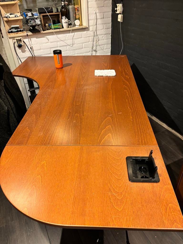 Hoek bureau ikea Galant - Bruin/Hout, Huis en Inrichting, Bureaus, Ophalen, Gebruikt, Hout, Hoekbureau