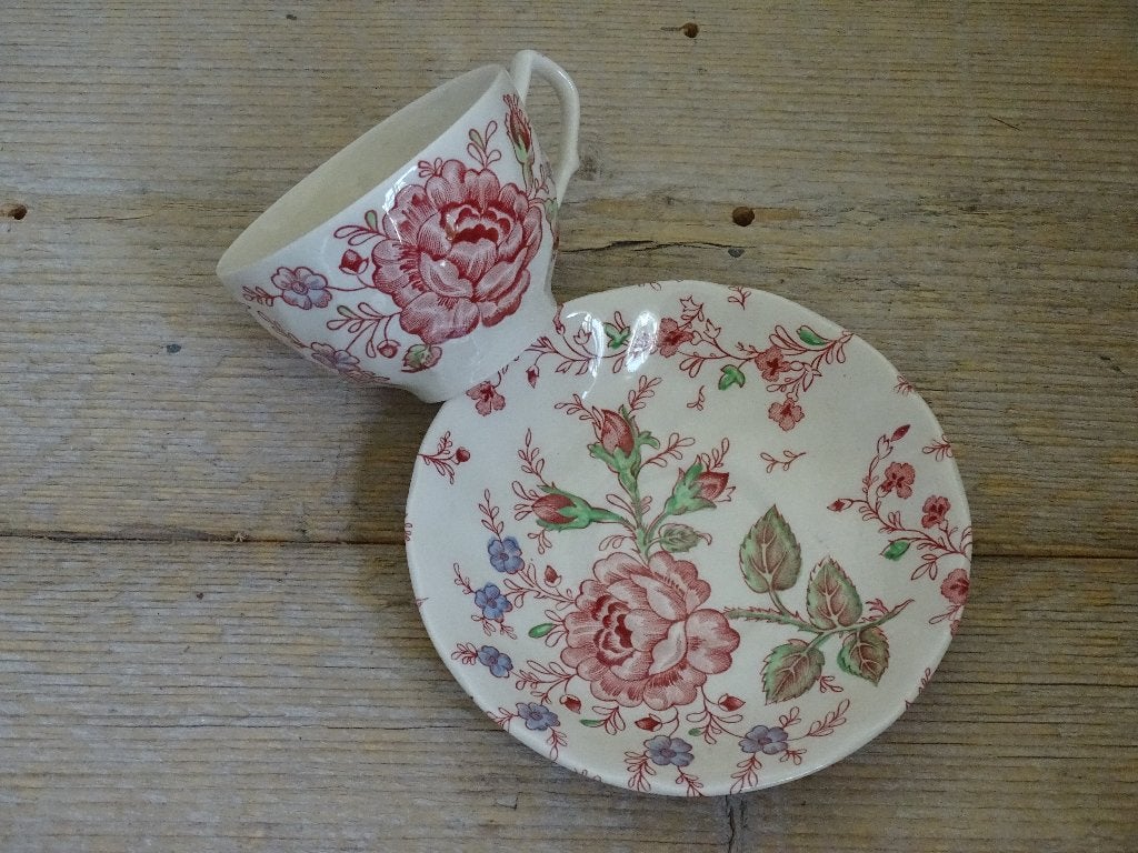 1x Kop-en-schotel, Johnson Brothers, ROSE CHINTZ, als nieuw, Antiek en Kunst, Antiek | Servies los, Ophalen of Verzenden