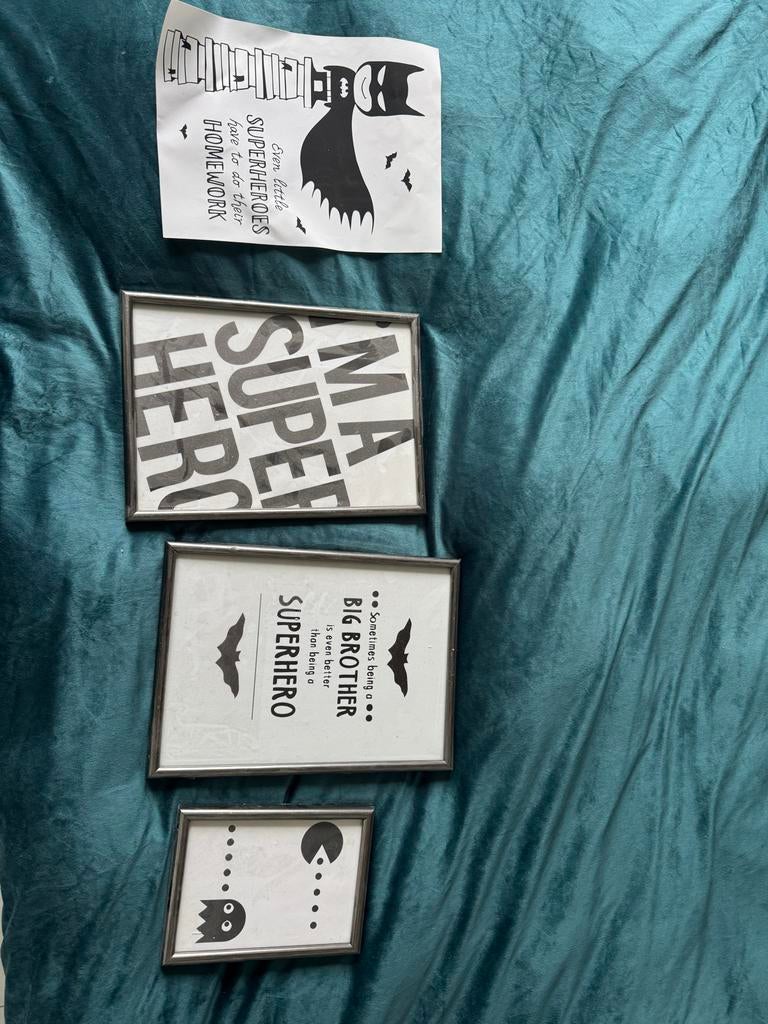 Set van 4 Superhelden en Gaming Thema Lijsten/Posters, Huis en Inrichting, Ophalen of Verzenden, Gebruikt, Overige materialen