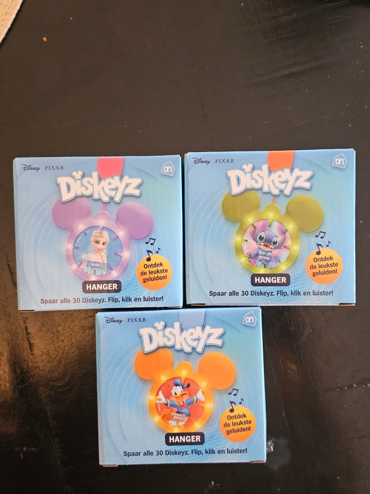 Disney Diskeyz Hangers Compleet - Elsa, Stitch, Donald Duck, Ophalen of Verzenden, Nieuw, Jongen of Meisje