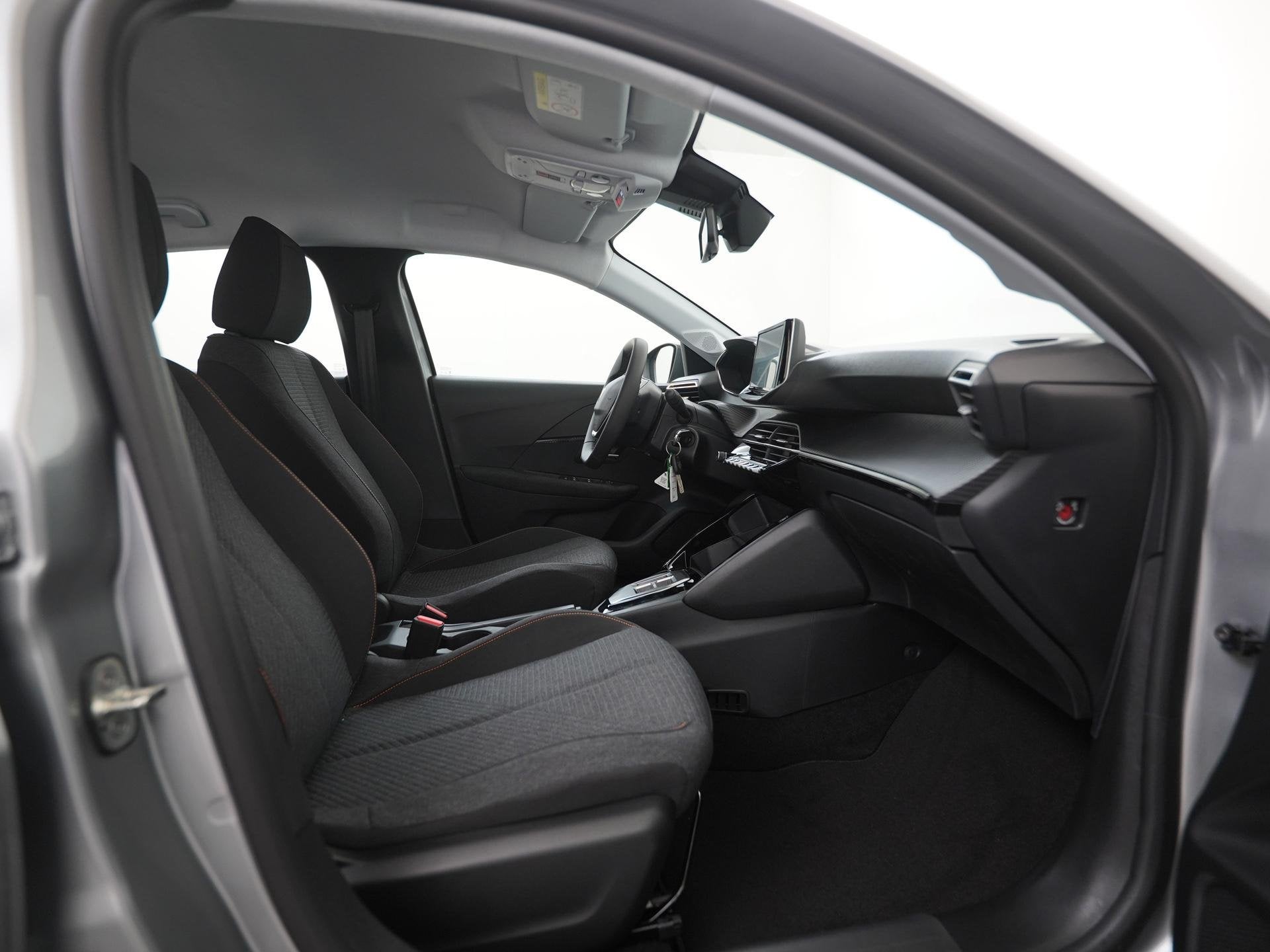 Peugeot 208 1.2 Hybrid 110 e-DCS6 Allure | Digital Cockpit |, Auto's, 12 maanden, 1195 kg, Gebruikt, Euro 6