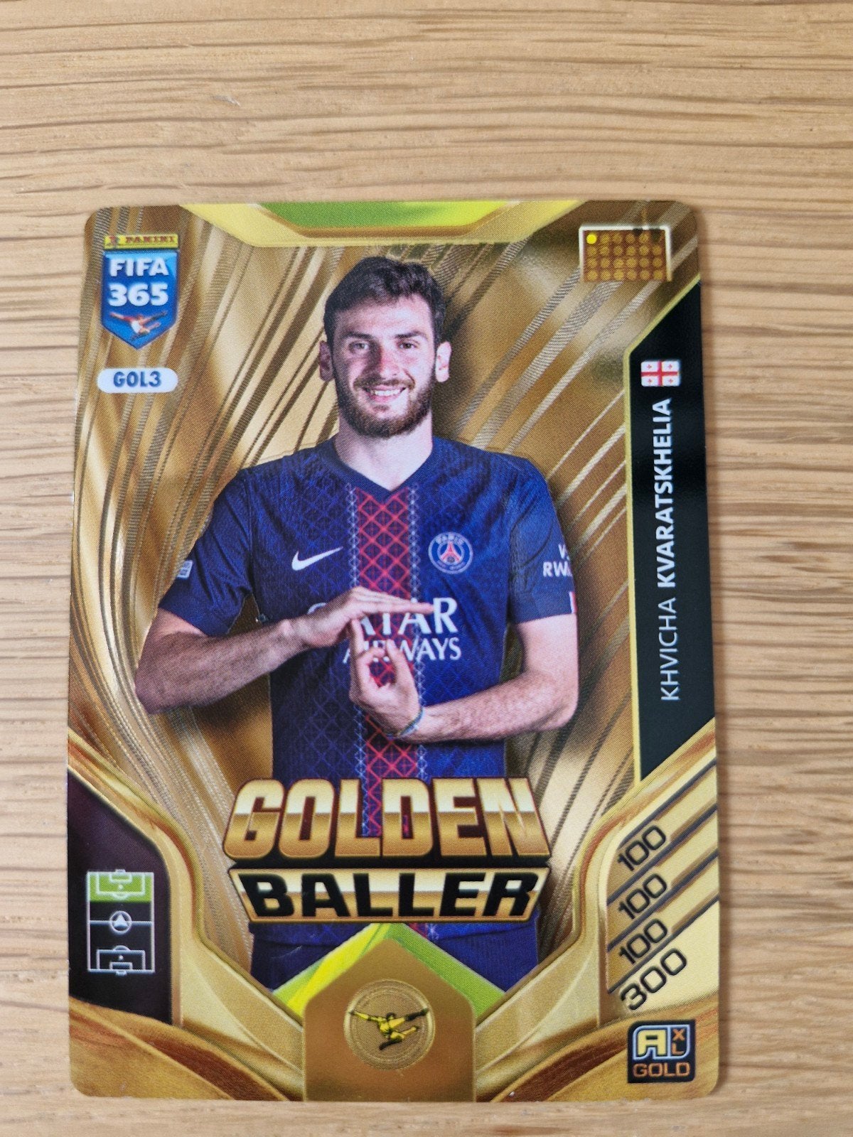 Panini FIFA 365 Golden Baller Khvicha Kvaratskhelia kaart, Ophalen, Zo goed als nieuw, Buitenlandse clubs, Spelerskaart