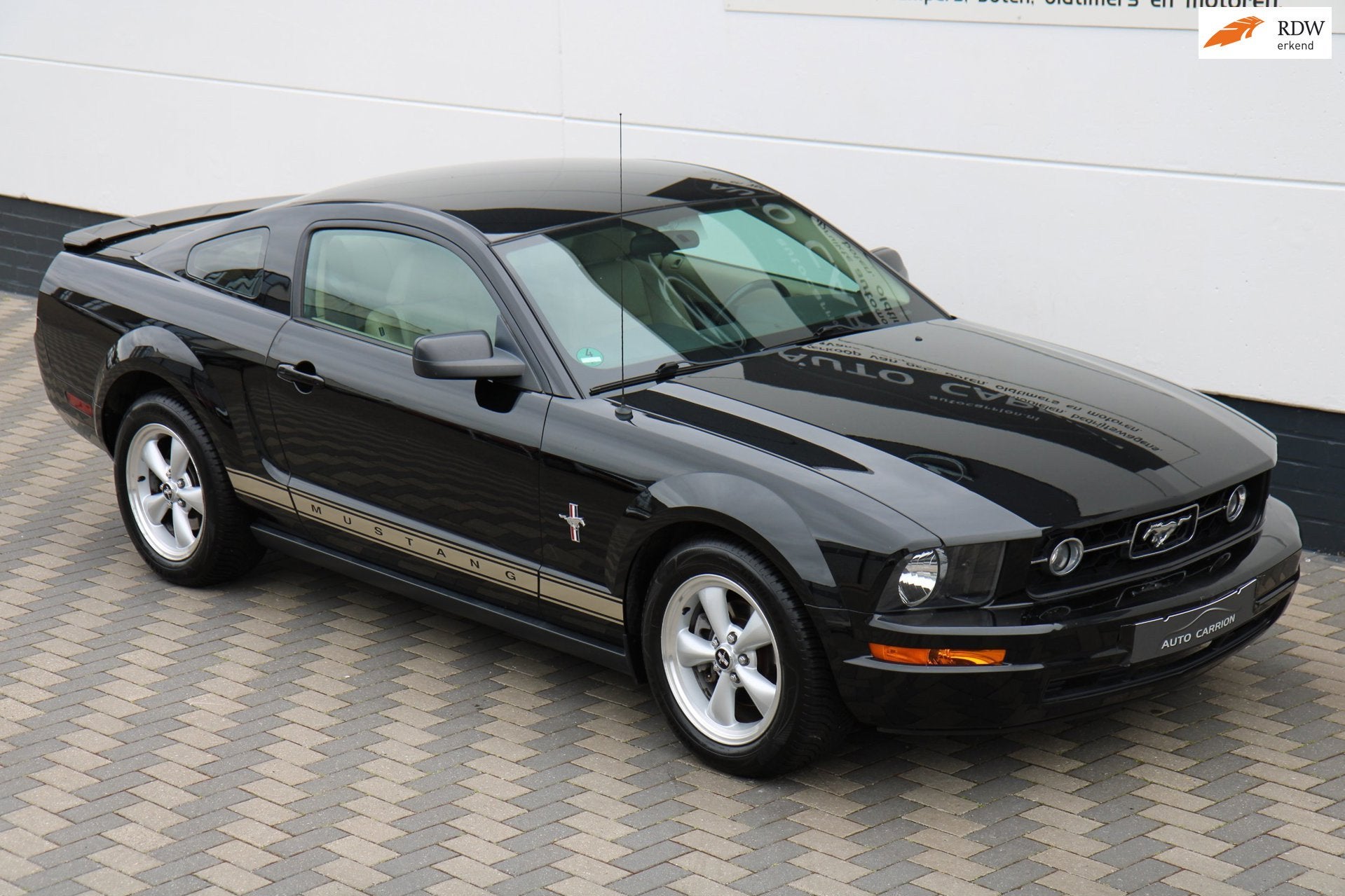 Ford USA Mustang 4.0 V6 214PK Automaat Leder Airco Cruise, Achterwielaandrijving, Gebruikt, Beige, Zwart