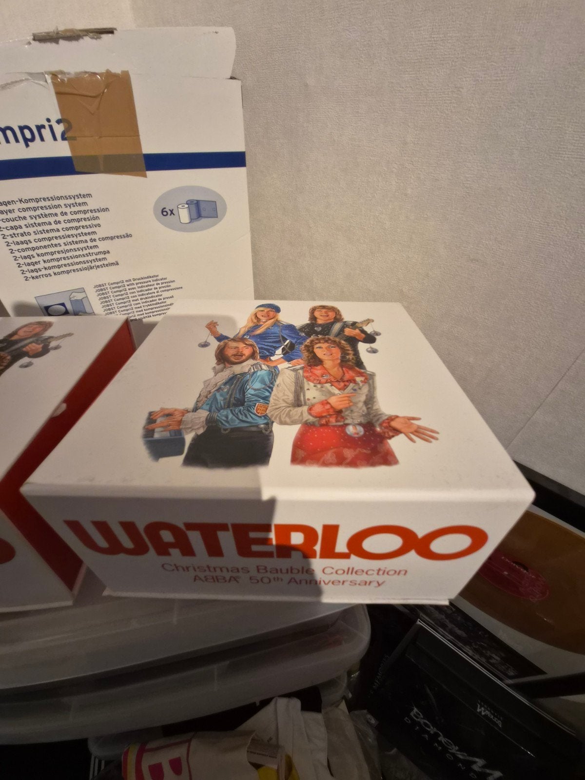 ABBA WATERLOO kerstballen in box, Verzenden