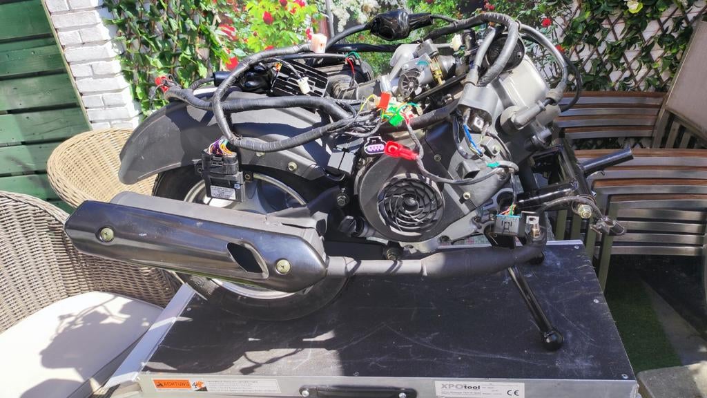 Nieuw GY6 Motorblok 10 inch voor Znen Peugeot V-Clic, Ophalen of Verzenden, Nieuw, Blok, Overige merken