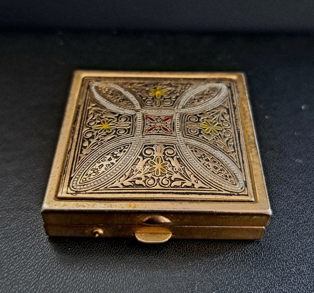 Gegraveerd pillendoosje, Ophalen of Verzenden