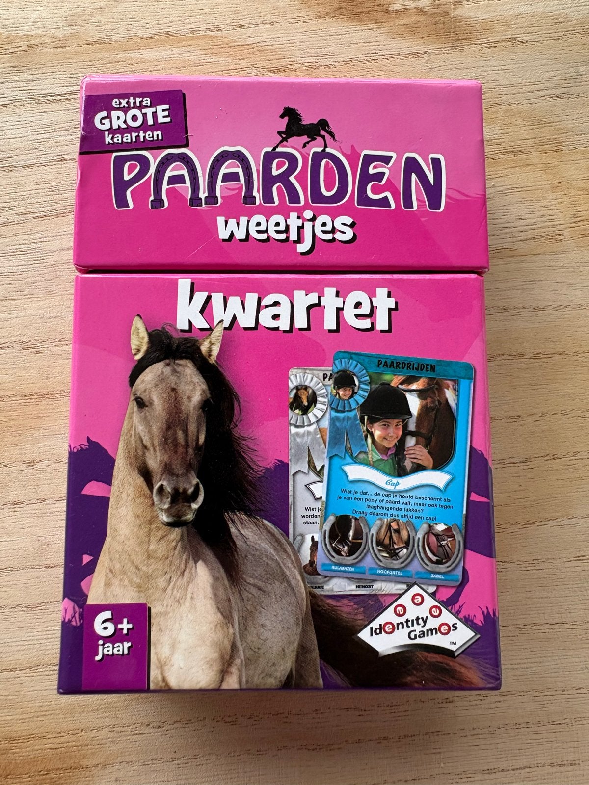 Paarden weetjes kwartet, Ophalen of Verzenden, Zo goed als nieuw