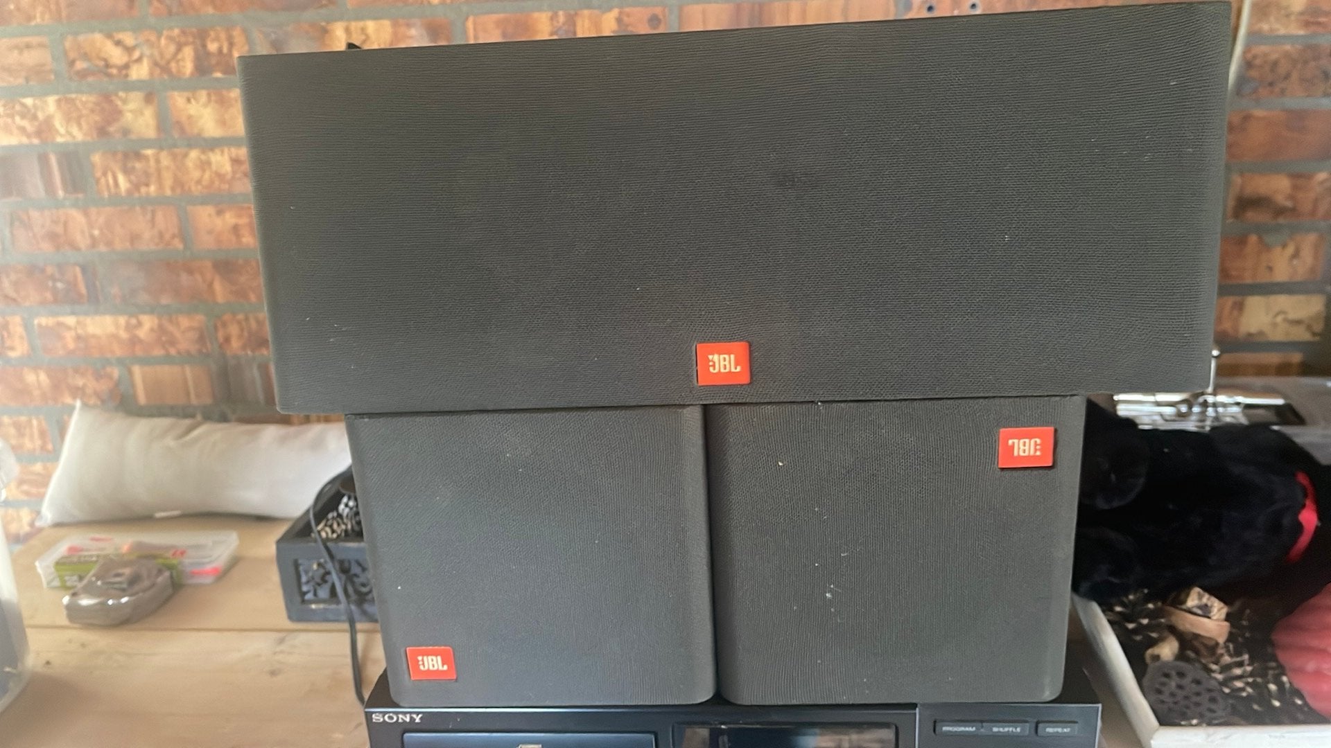 JBL Flix1 Center Channel & Surround Speakers, Ophalen of Verzenden, Gebruikt, Surroundset zonder subwoofer, JBL