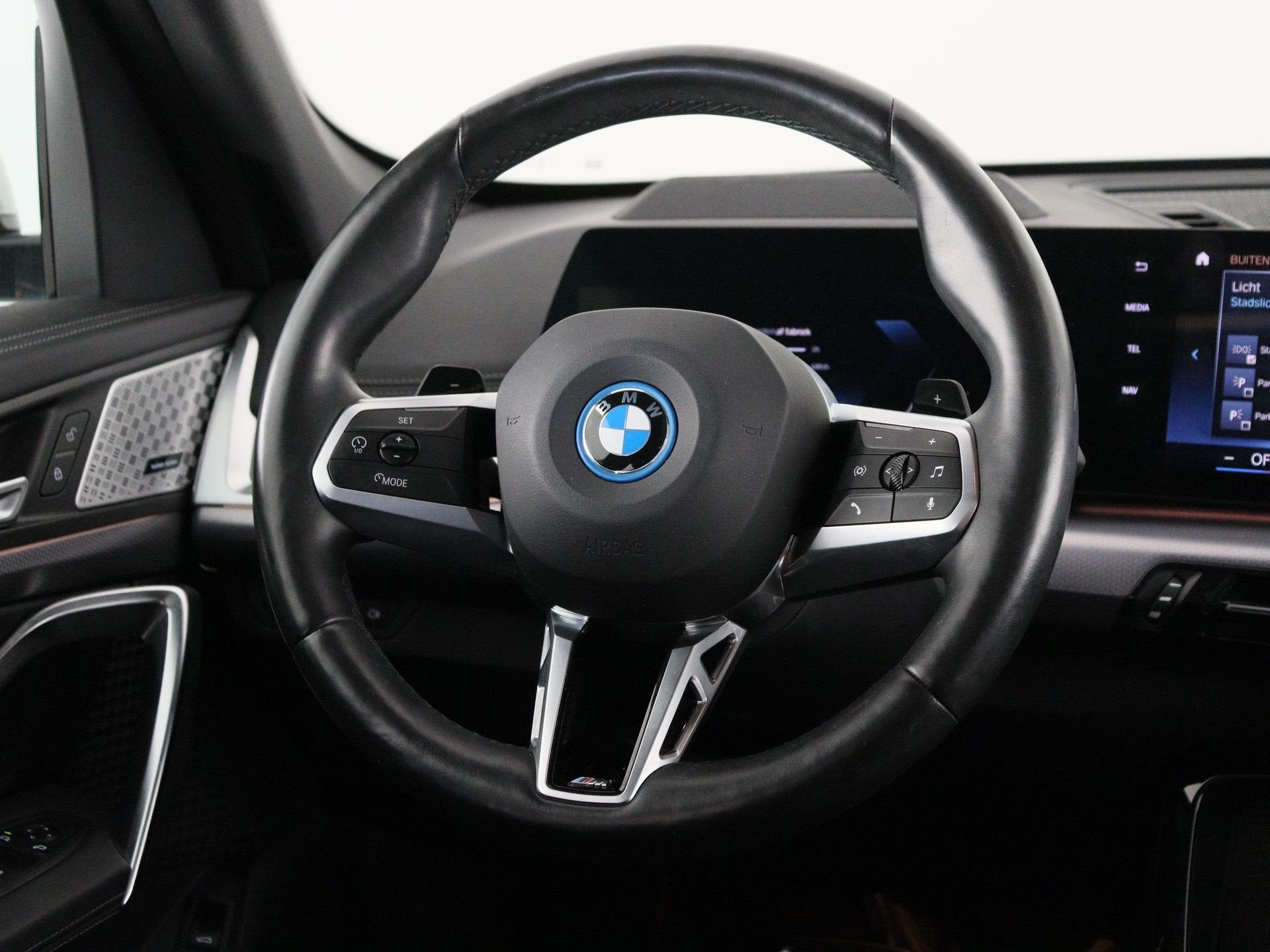BMW X1 xDrive30e Trekhaak Accu SoH 99% (bj 2023, automaat), Auto's, Overige brandstoffen, Wit, Bedrijf, 3 cilinders