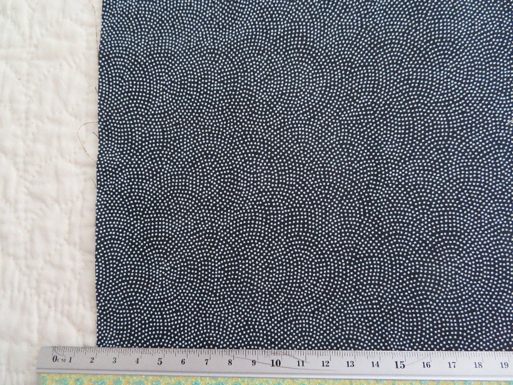 Mooie zwarte quiltstof met mini-stipjes, Zwart, Ophalen of Verzenden, Zo goed als nieuw, 30 tot 120 cm