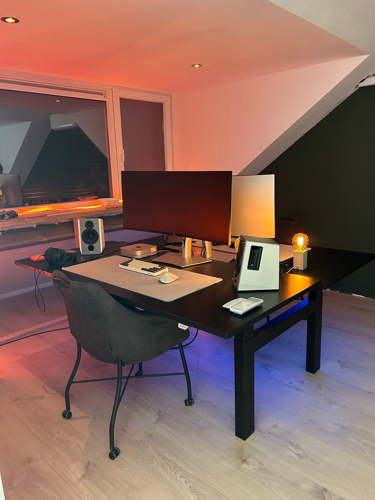 Dubbel electrisch zit-sta bureau, Huis en Inrichting, Ophalen, Gebruikt, Metaal, Overige merken