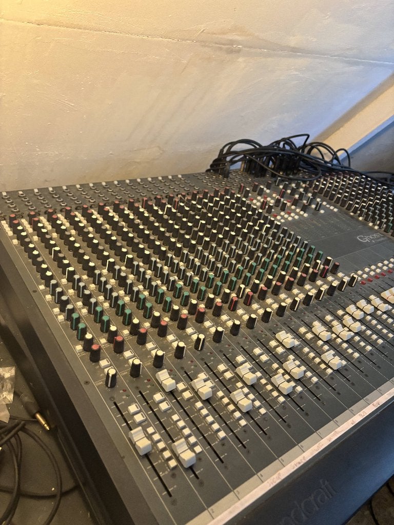 soundcraft Ghost 24 LE, Muziek en Instrumenten, Mengpanelen, Ophalen of Verzenden, Gebruikt, 20 kanalen of meer