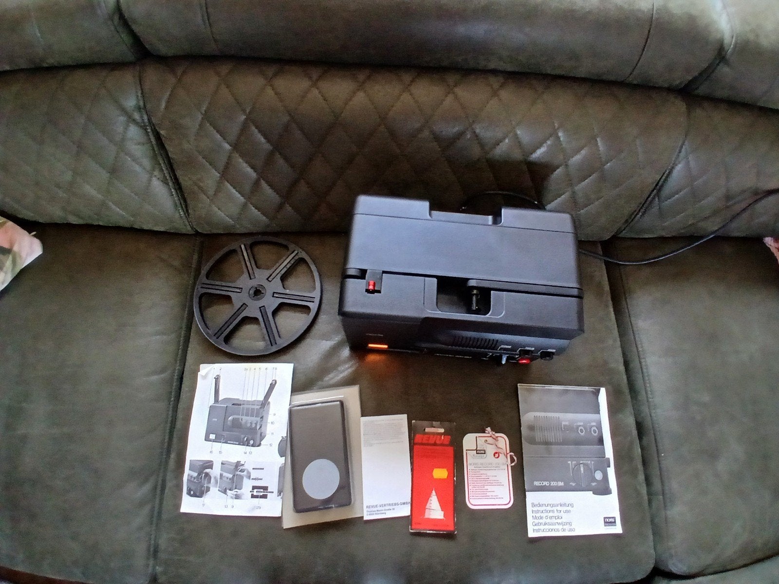 Antieke Noris Record 200 SM Projector - Perfecte Staat, Audio, Tv en Foto, Diaprojectors, Zo goed als nieuw, Met scherm, Ophalen of Verzenden
