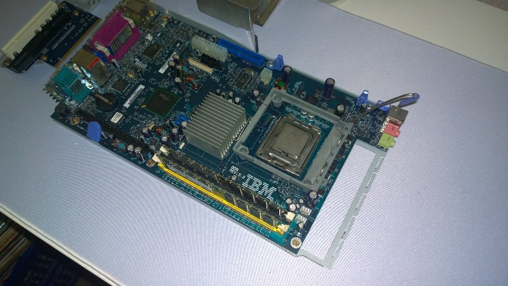 IBM 29R8259 Moederbord, Socket 775, Pentium 4 3.2ghz 1gb ddr, Computers en Software, Ophalen, IBM