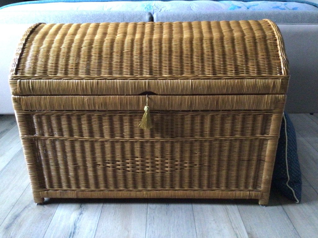 Rieten mand, Huis en Inrichting, Ophalen, Gebruikt, Overige typen, Met opbergruimte