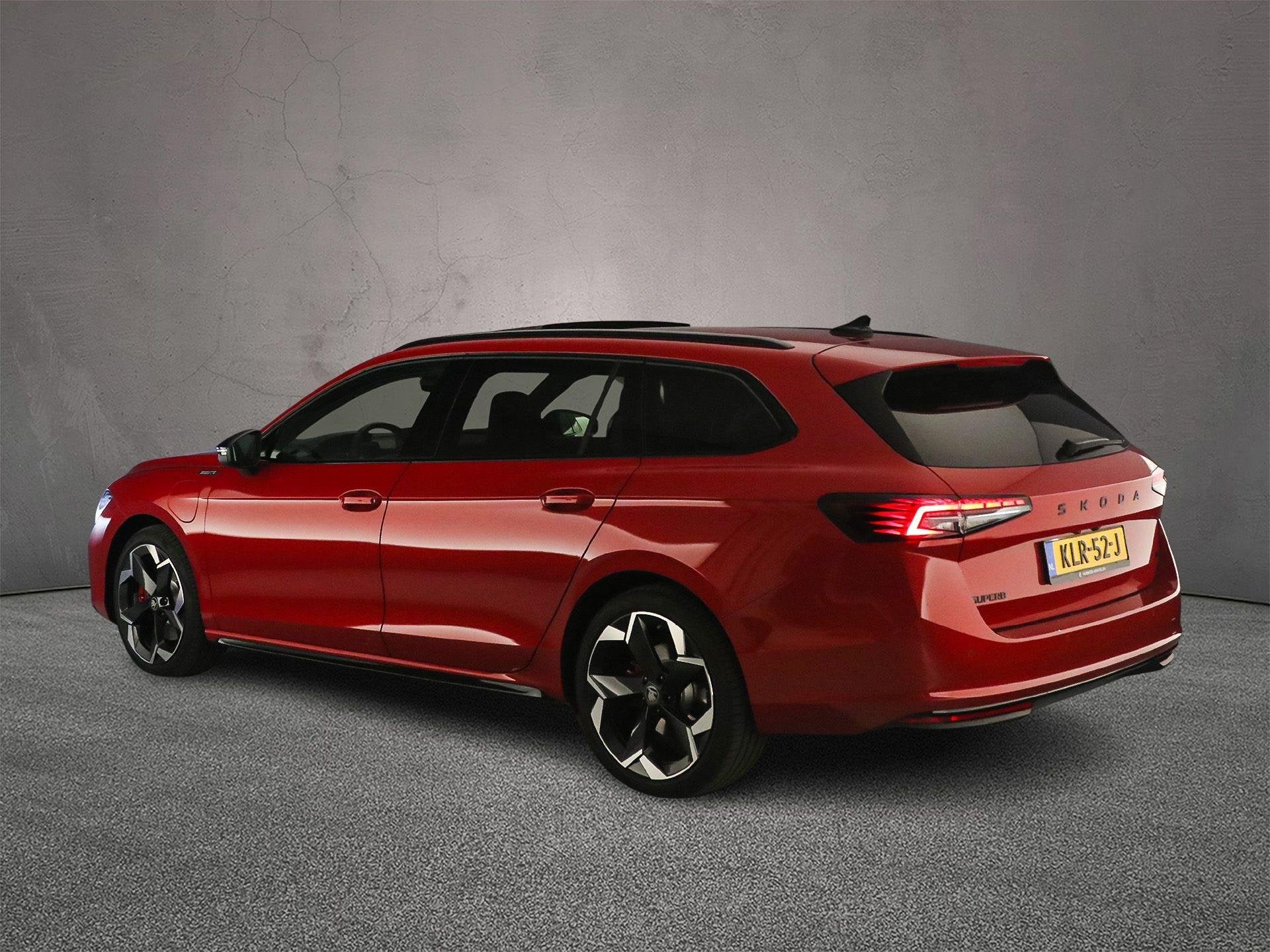 Skoda Superb Combi Sportline Business 1.5 TSI PHEV 204pk DSG, Euro 6, 4 cilinders, 250 km/l, 26 kWh