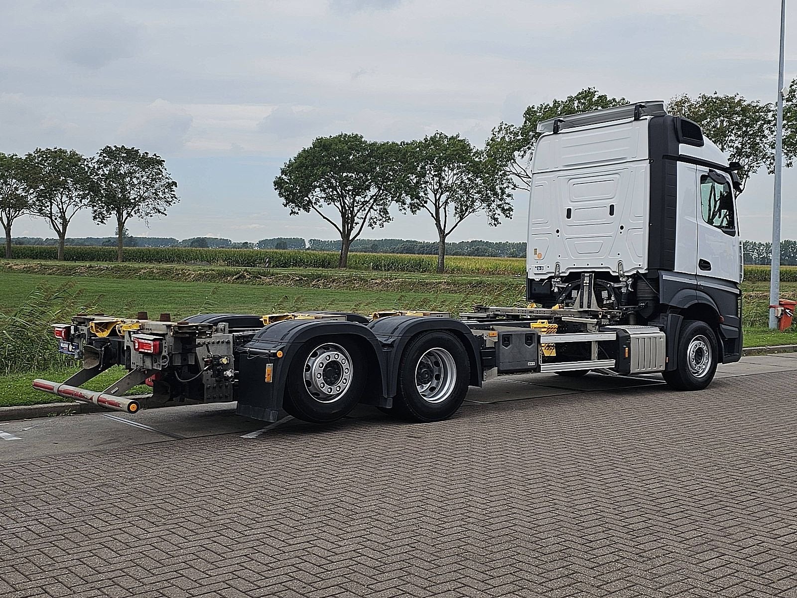 MERCEDES-BENZ ACTROS 2548 6x2 retarder wb490, Auto's, Automaat, Euro 6, Wit, Mercedes-Benz