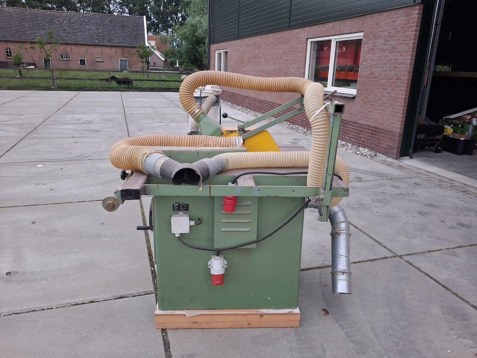 Harwi zaag met afzuiging, Gebruikt, Cirkelzaag, 70 mm of meer, Ophalen of Verzenden