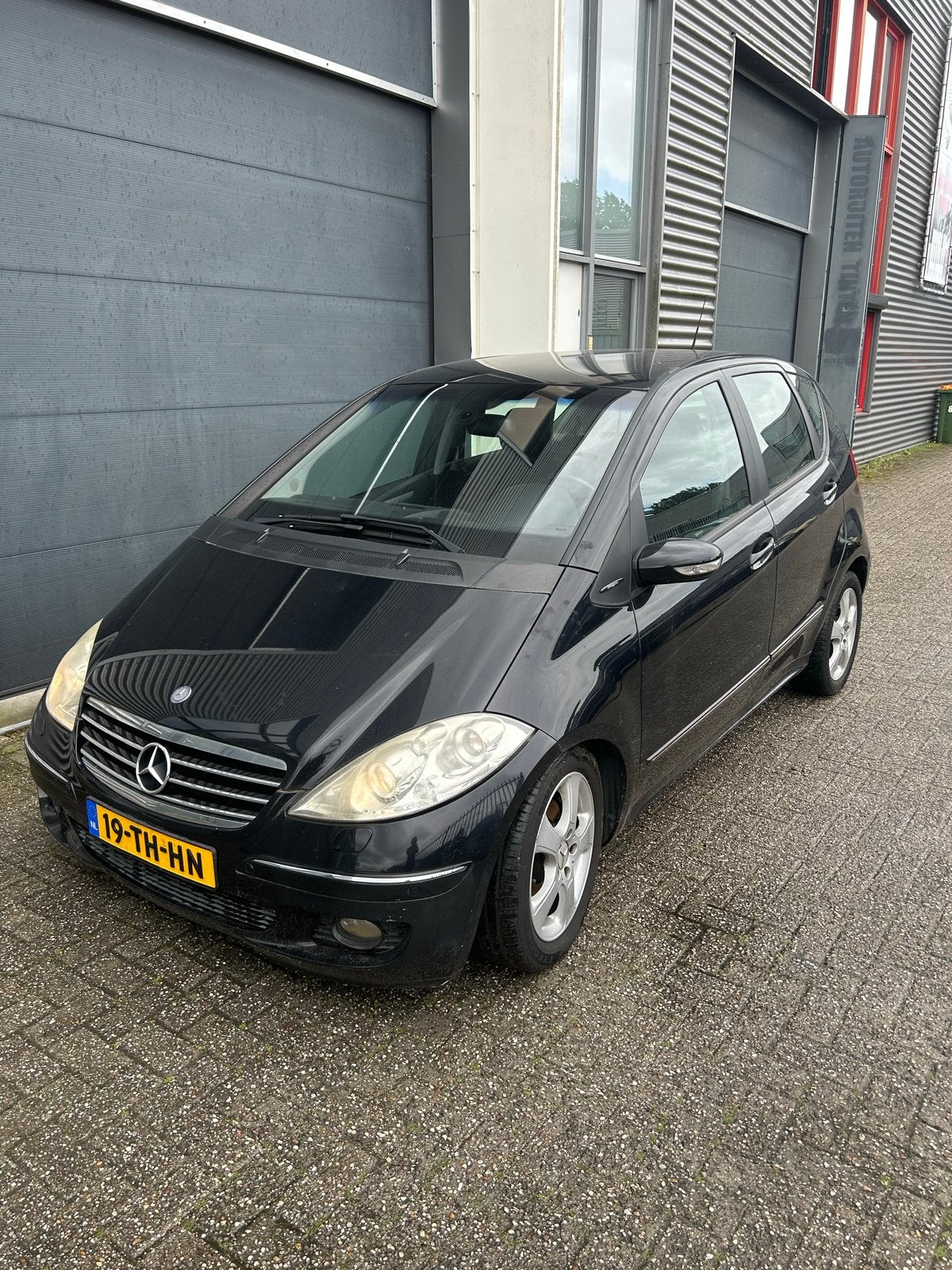 Mercedes-Benz A-Klasse 1.7 A180 5DRS 2006 Zwart apk verlopen, Auto's, Mercedes-Benz, 4 cilinders, Zwart, 595 kg, 115 pk