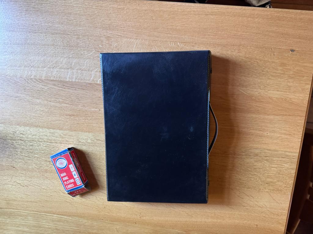 Vintage Mahjong spel in koffer met speelkaarten, Hobby en Vrije tijd, Gezelschapsspellen | Bordspellen, Drie of vier spelers, Ophalen of Verzenden