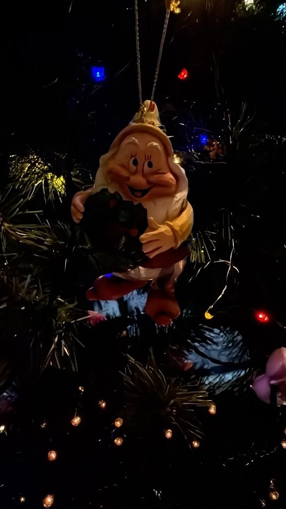 Disney Dwerg kerstornament, Ophalen of Verzenden, Sneeuwwitje of Doornroosje, Beeldje of Figuurtje