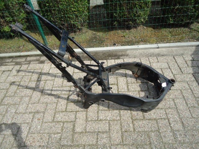 RF900 1993 - 1996 Suzuki Frame D1-15700