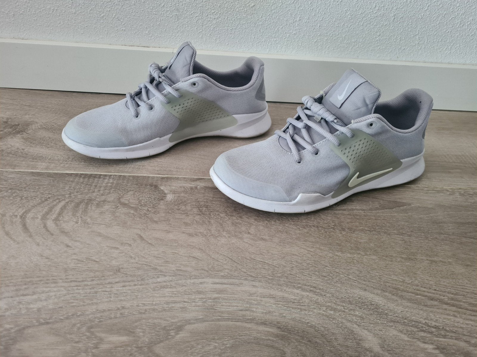 Nike arrowz, Ophalen