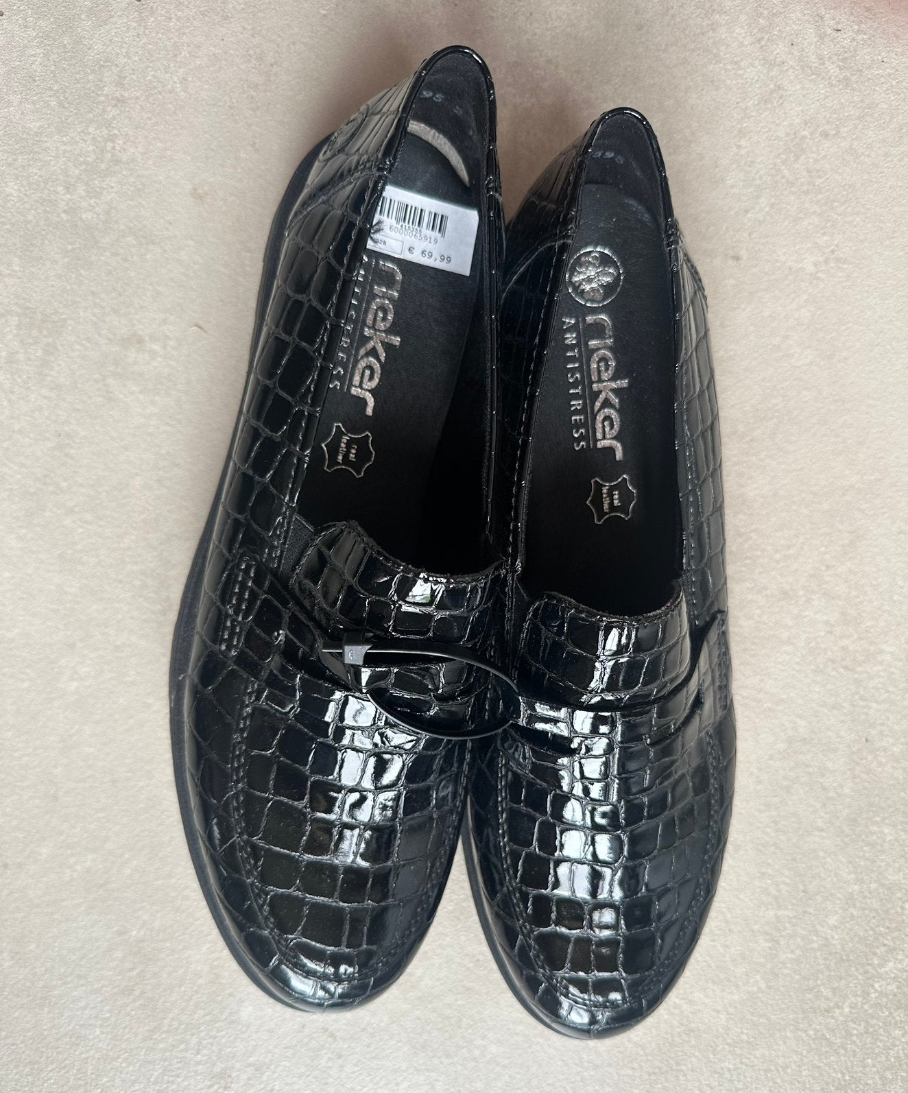 Nieuwe Rieker dames mocassins zwart krokodil lak maat 43, Kleding | Dames, Zwart, Nieuw, Ophalen of Verzenden, Espadrilles of Moccasins